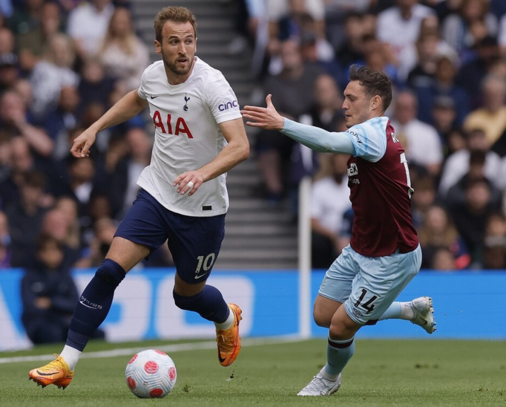 kaiyun-风云突变阿森纳今夜临场应变,欧冠版图或变,赛场秩序良好,数据趋势出现新变化