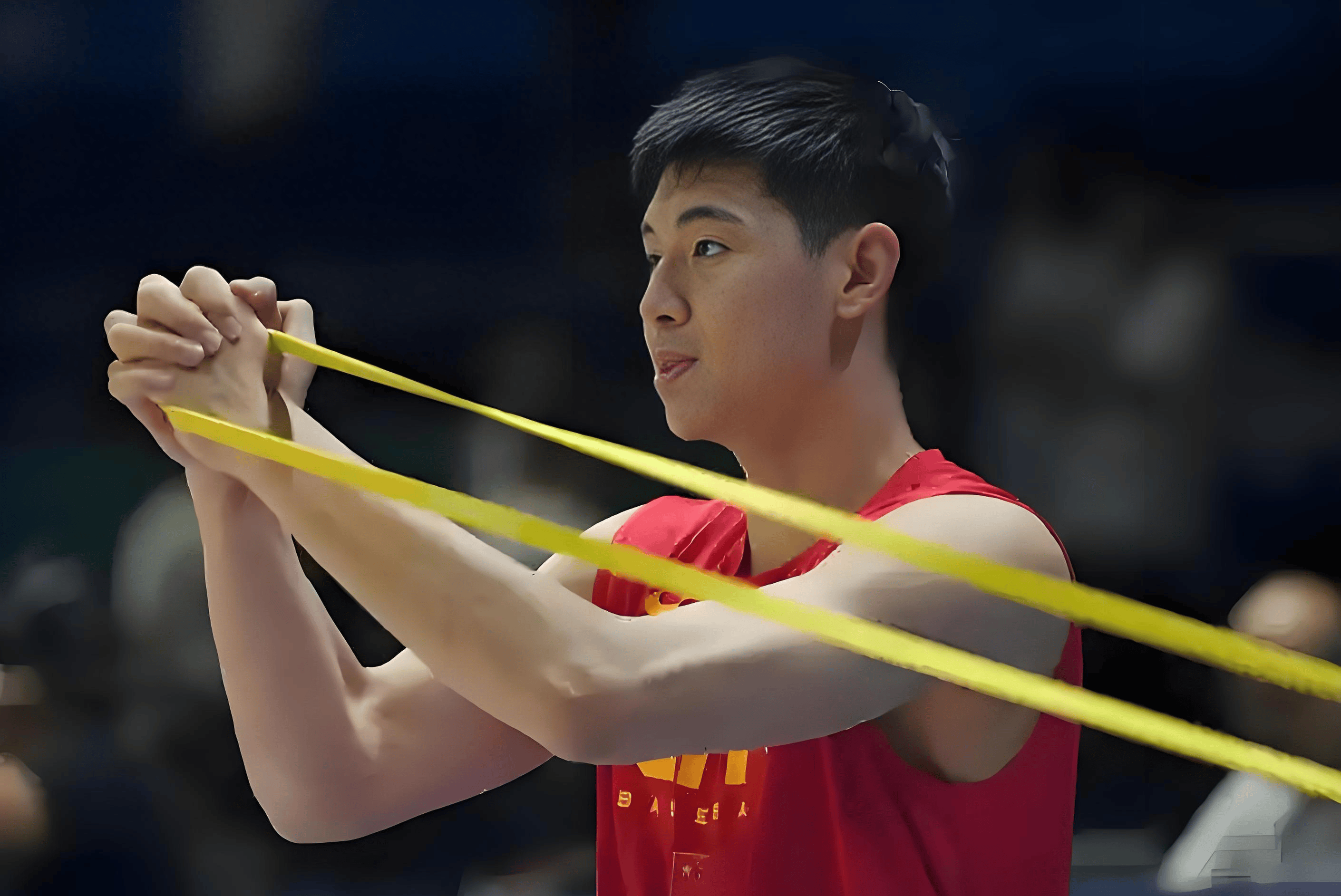 开云APP-广东宏远迎荷甲关键赛，冲刺阶段外线爆发，话题不断，年轻球员得到机会的简单介绍